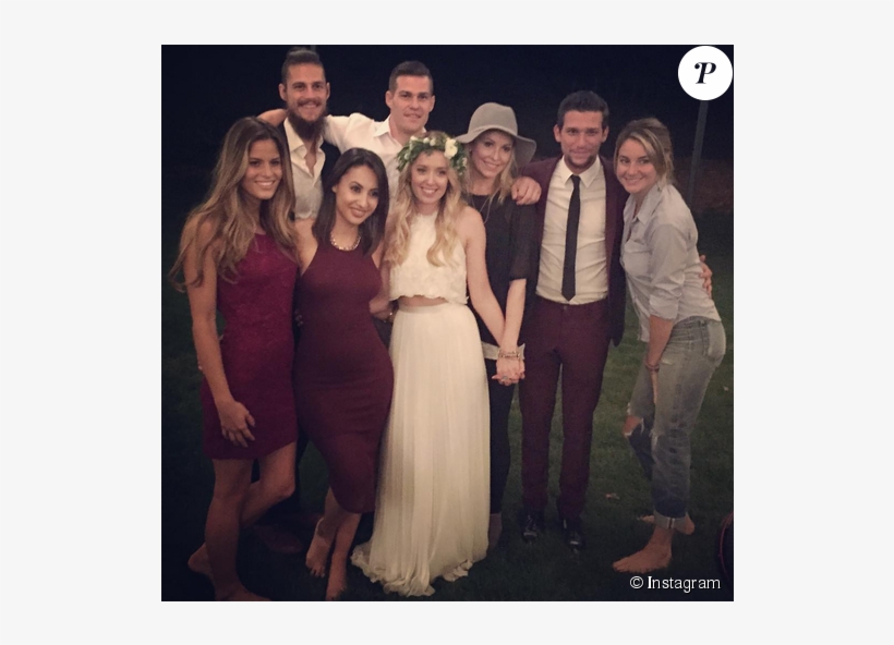 Tyler Hilton, Megan Park Et Leurs Amis Dont Shailene - Tyler Hilton Shailene Woodley, transparent png #10084383