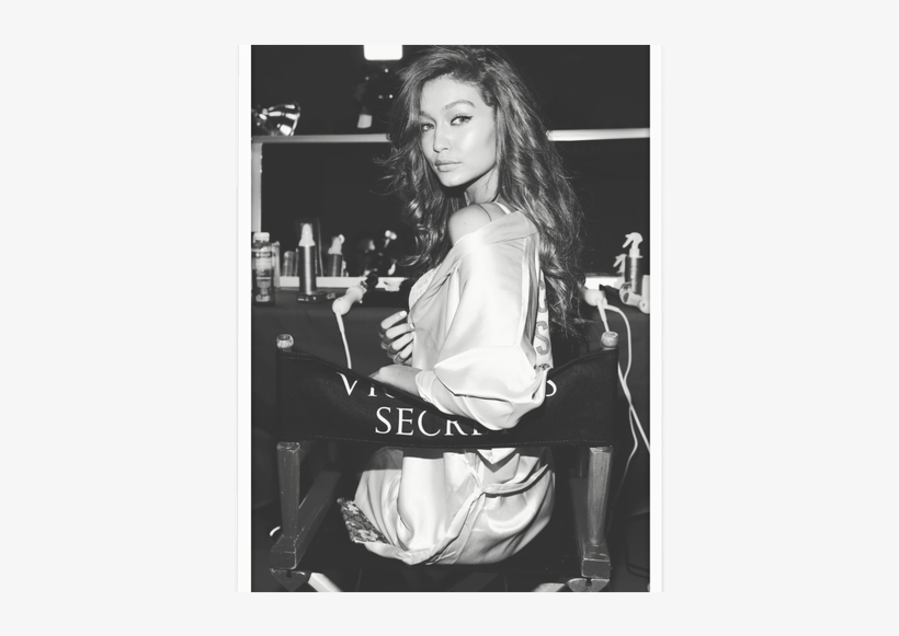 Gigi Hadid Ii - Gigi Hadid Victoria Secret Robe, transparent png #1325789