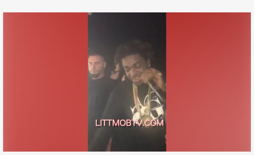 Kodak Black Pulls His Underwear Down And Moons His - Kodak Black, transparent png #1749873