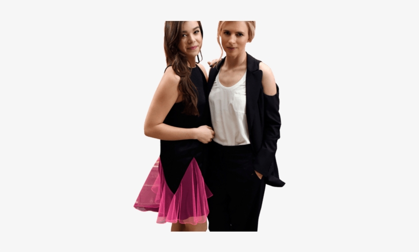 Hailee Steinfeld And Brit Marling On The Keeping Room, - Girl, transparent png #2019091