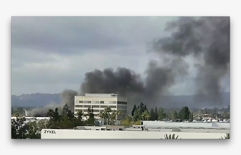 Thais Porto On Twitter - Smoke, transparent png #2677254