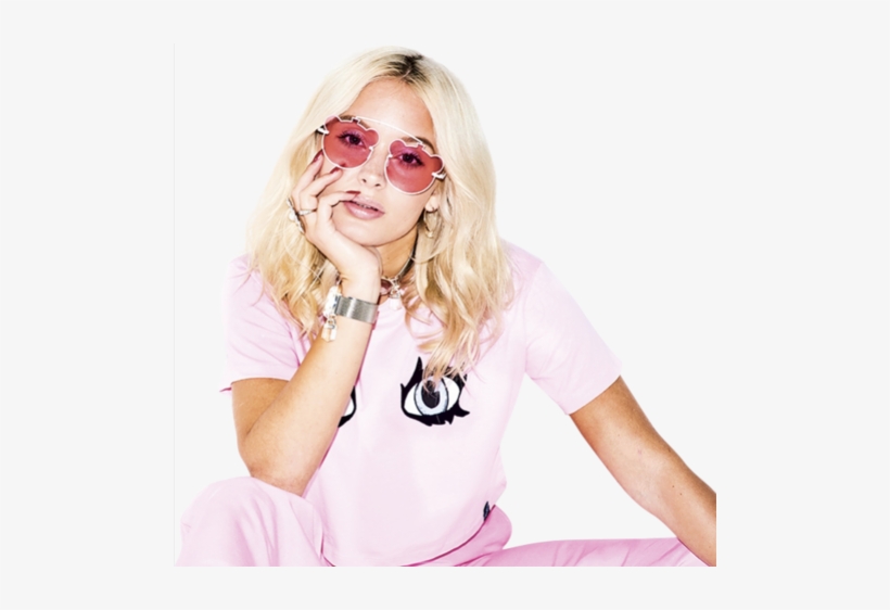Girl And Zara Larsson Image - Zara Larsson Cute Selfies, transparent png #2723893