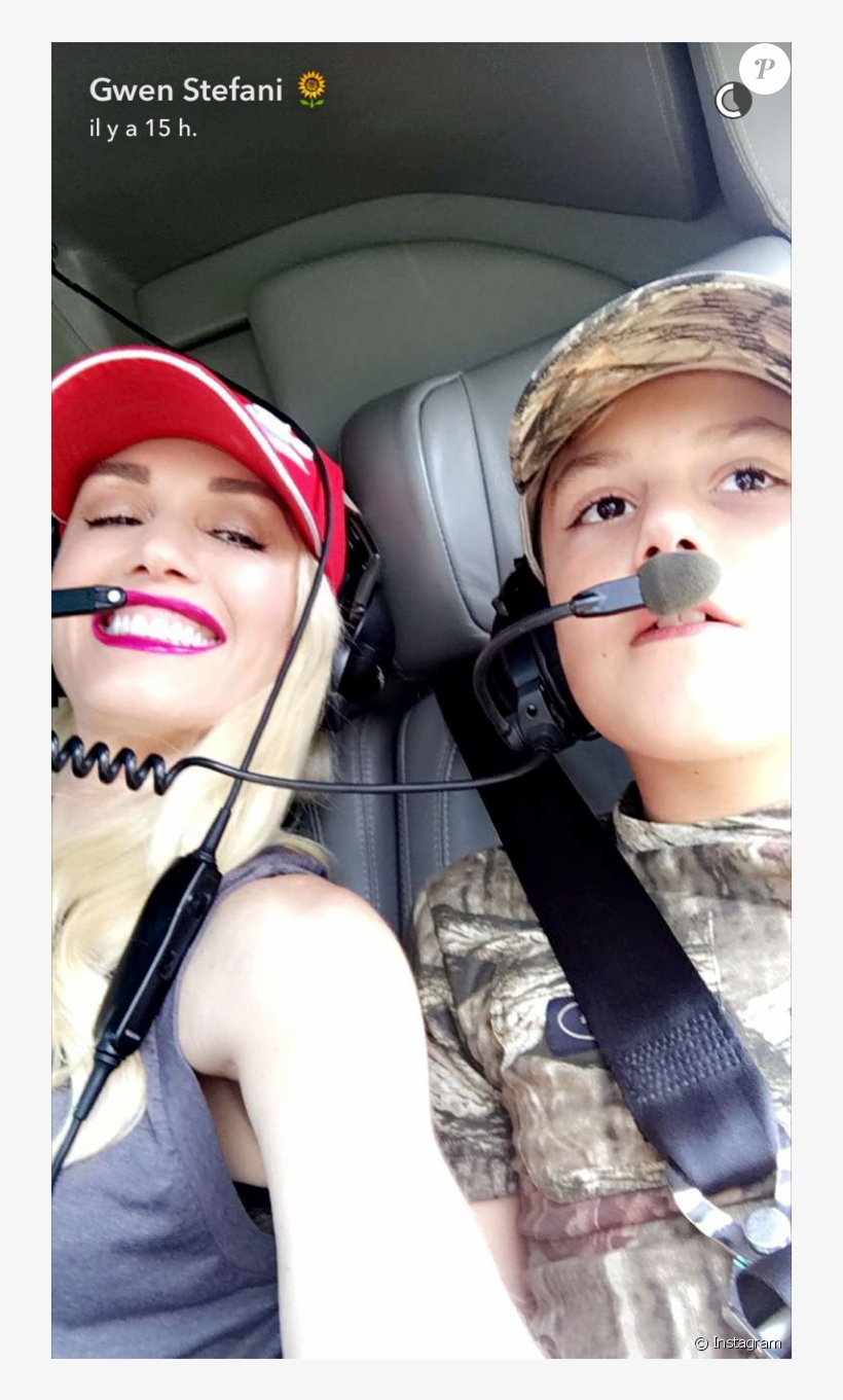 Gwen Stefani Célébrant Le 10e Anniversaire De Son Fils - Kingston Rossdale Blake Shelton, transparent png #2828146