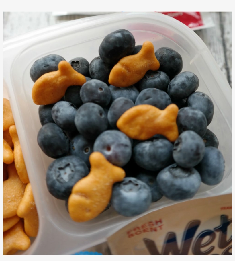 Blueberries And Goldfish - Peanut, transparent png #2874250