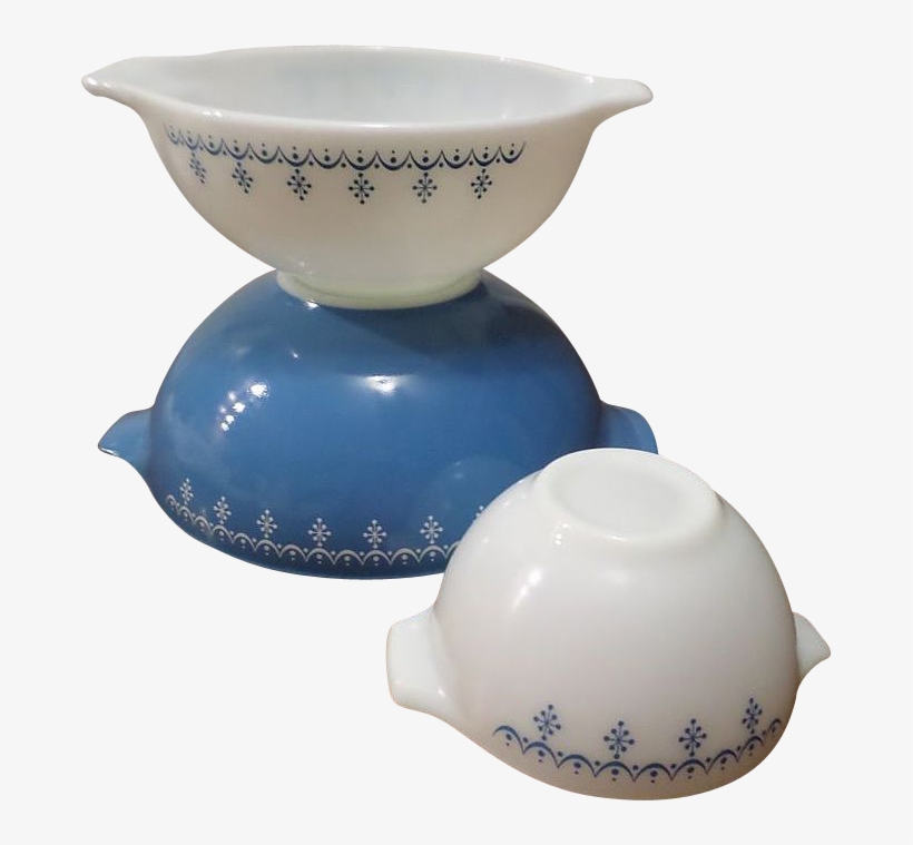 Pyrex Snowflake Garland Cinderella Bowl Set Of Three - Blue And White Porcelain, transparent png #2992638