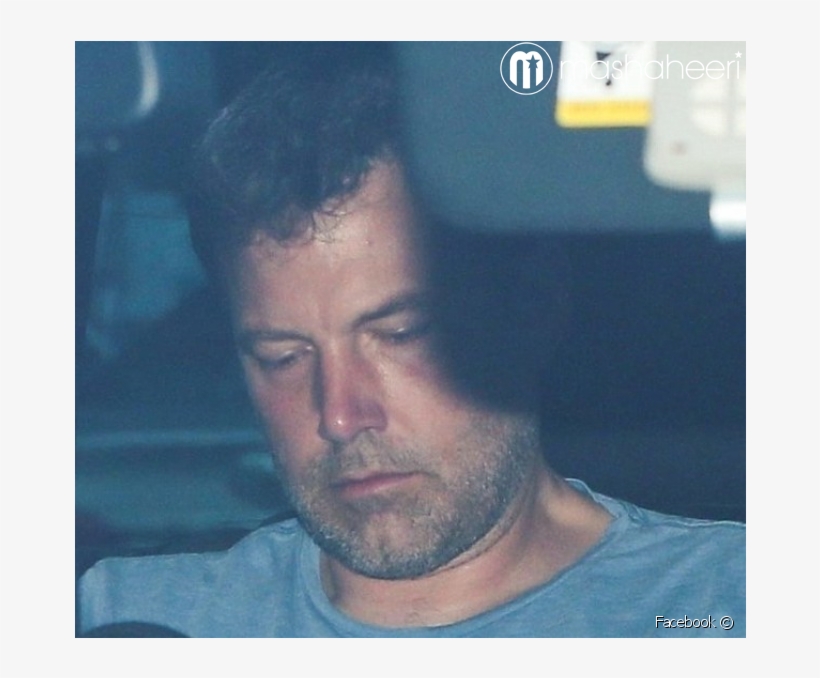 Ben Affleck مدمن على الكحول وزوجته إلى جانبه في هذه - Ben Affleck Going To Rehab, transparent png #3276342