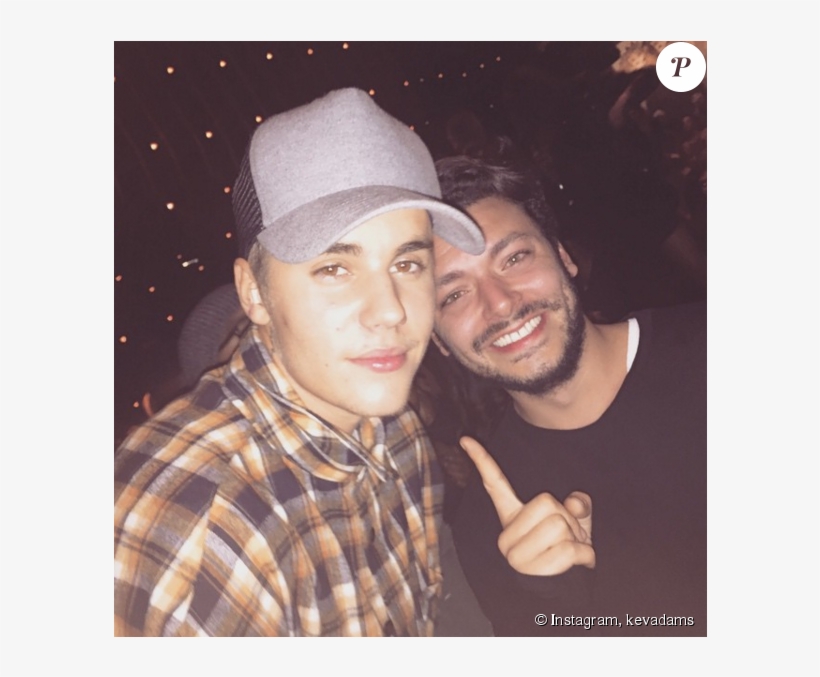 2000518 Kev Adams Et Justin - Kev Adams And Rihanna, transparent png #3981375