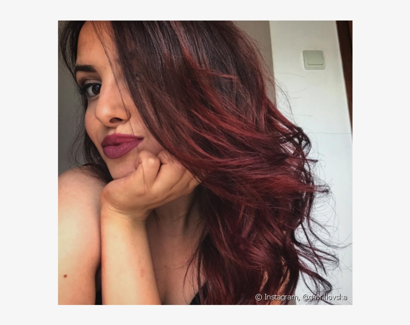 Marsala, Vinho, Borgonha, Acaju E Mais - Cabelo Marsala Em Morenas, transparent png #4028078