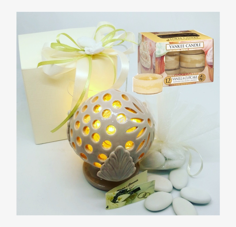 Tealight Vanilla Cupcake Clipart Bomboniere Tealight - Yankee Candle Box Of 12 Tea Lights - Vanilla Cupcake, transparent png #4855714