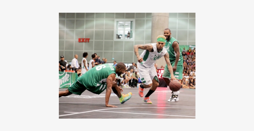 Chris Brown, Floyd Mayweather, Snoop Dogg, The Game, - Jay Ellis Chris Brown, transparent png #549831