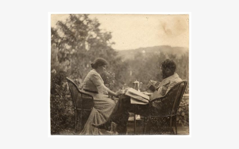 Louise And Kenyon Cox At A Table Outdoors, 1896 - Photograph, transparent png #5549660