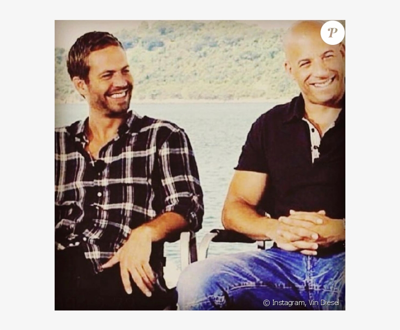 Vin Diesel Rend Hommage À Paul Walker Dans Un Post - Paul Walker With Vin Diesel, transparent png #6156818