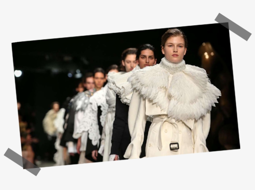 Moore Muses Burberry - Fashion, transparent png #763063