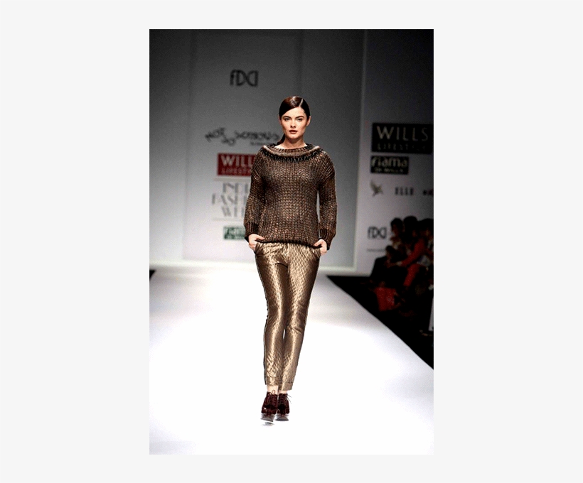 32 - India Fashion Week, transparent png #7960801