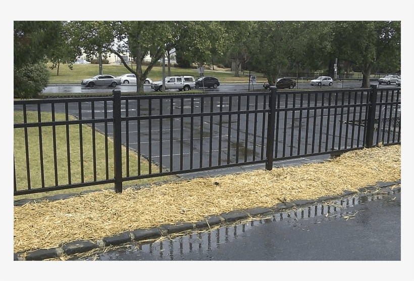 Low Tubular Steel Fence In Melbourne - Melbourne, transparent png #805662