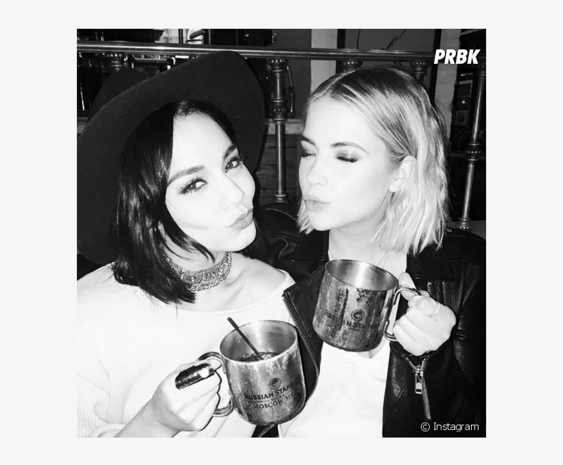 Aniversário De Ashley Benson, De &quot - Girl, transparent png #8737257