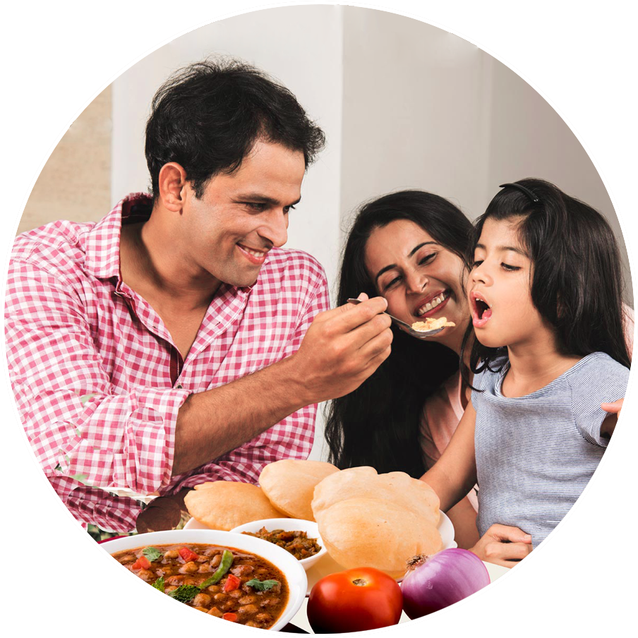 For Healthy Family - Happy Family At Dinner Table India (916x916), Png Download