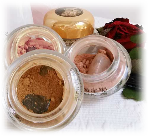 Mineral Makeup And Natural Cosmetics - Cosmetics (500x460), Png Download