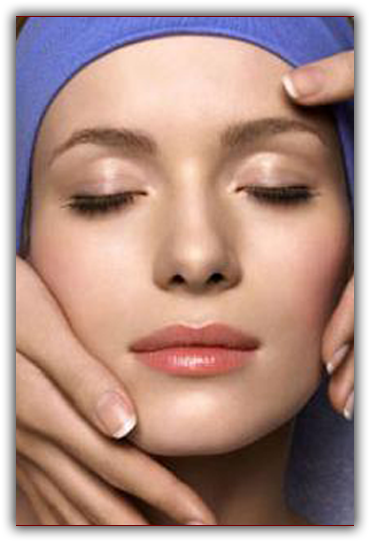 An Anti-aging And Hydrating Facial Followed By Casmara's - Facial Glow (376x547), Png Download