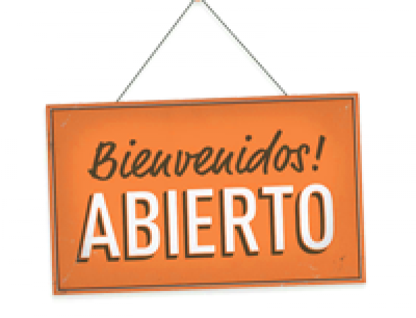 Hemos Vuelto De Vacaciones (600x460), Png Download