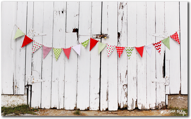 Christmas Triangle Banner - Mini Holiday Pennant Banner (648x400), Png Download