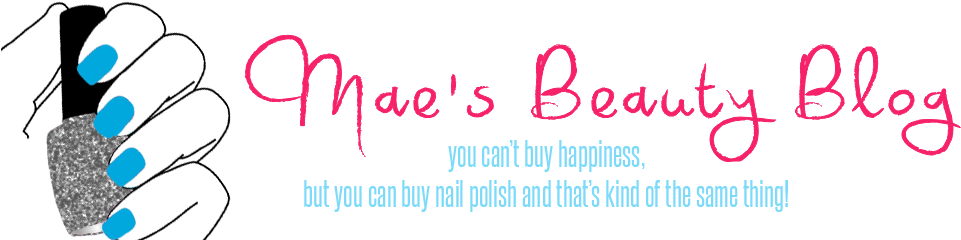 Mae's Beauty - Nägel Mit Einem Nagellack In Der Hand Karte (984x242), Png Download