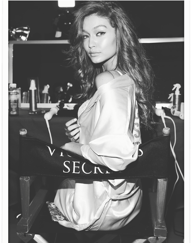 Gigi Hadid Ii - Gigi Hadid Victoria Secret Robe (500x500), Png Download