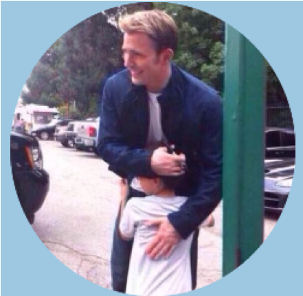 [steve Rogers Is The Love Of My Life ] - Chris Evans And Baby (626x578), Png Download