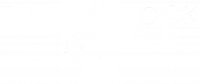 Don't Knock Twice - Vr Logo Png White (700x295), Png Download