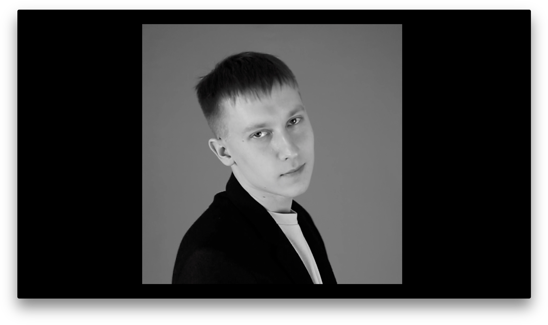 Please Request Here To View The Full Video - Artor Jesus Inkerö Rihanna (1920x1142), Png Download