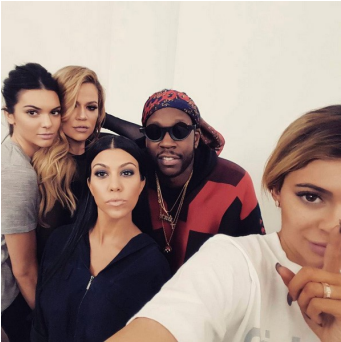 @2chainz Gets Fresh With #jennerationkardashian #nyfw2015 - Kendall Jenner With Kourtney Kids (608x342), Png Download
