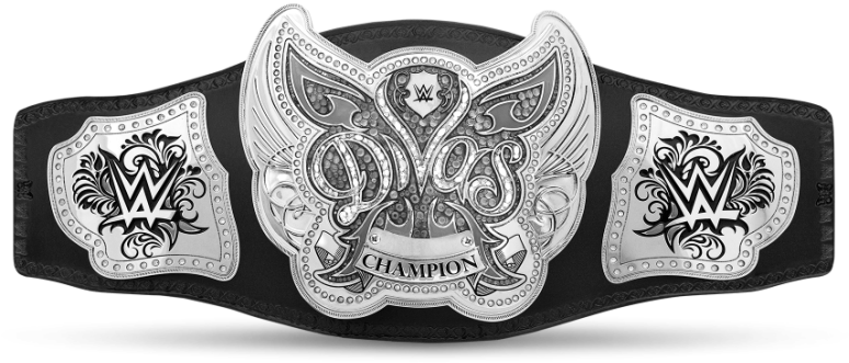 Wwe Hall Of Famer Lita Announced That The Winner Of - Wwe Divas Championship Wwe (872x491), Png Download