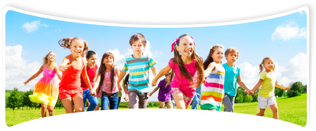 A Group Of Happy Children Running In The Filed - Pre School Kids Png (666x282), Png Download