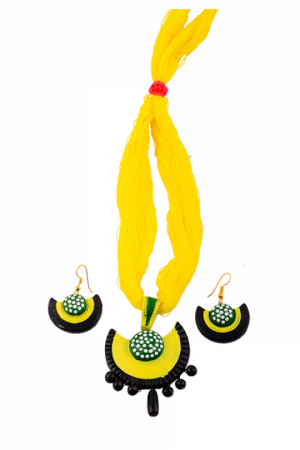 Terracotta Yellow Moon Shape Necklace With Earrings - Centrepiece (300x450), Png Download