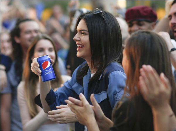 Kendall Jenner Is A Scam - Kendall Jenner Pepsi Ad (800x646), Png Download