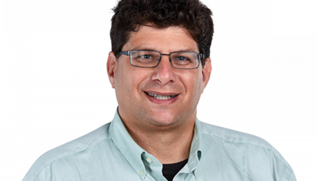 Peyton Manning To Drive Pace Car At Daytona - Elder (1050x600), Png Download