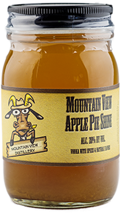 Pocono Moonshine - Apple Pie Moonshine Png (467x600), Png Download