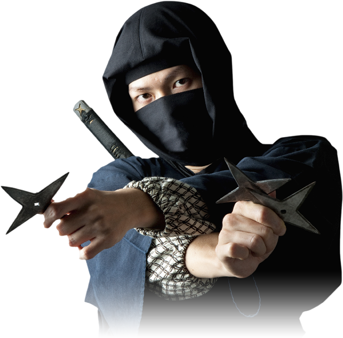 Big Ninja With Shuriken - Ninja Throwing Ninja Star (690x680), Png Download