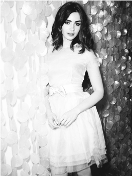 Lily Collins For Lancôme - Lily Collins (500x650), Png Download