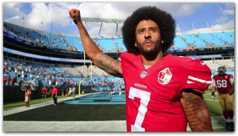 Tommie Smith, Colin Kaepernick, Même Combat, Même Peine - Colin Kaepernick Black Lives Matter (965x543), Png Download