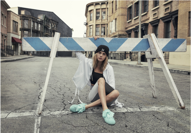 Cara Delevingne Per La Campagna “do You” Pe17 Di Puma - Cara Delevingne Puma Scarpe (810x450), Png Download