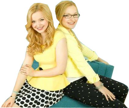 Dove Cameron Liv And Maddie Outfits - Dove Cameron And Liv (554x439), Png Download