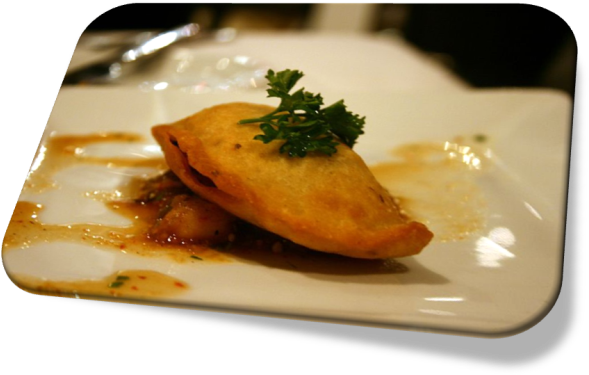 Empanadas, Buffalo Wings, Dinners, And Desserts - Empanada Gourmet (640x390), Png Download