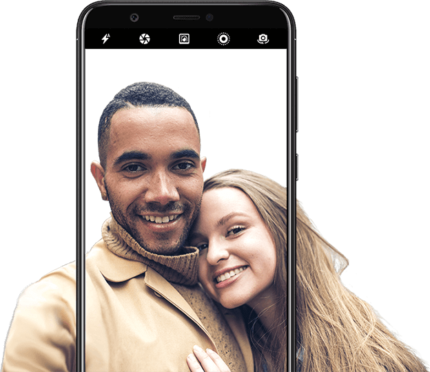 Couple Photographed Using The Smart Beauty Feature - Huawei P Smart Bokeh (624x540), Png Download