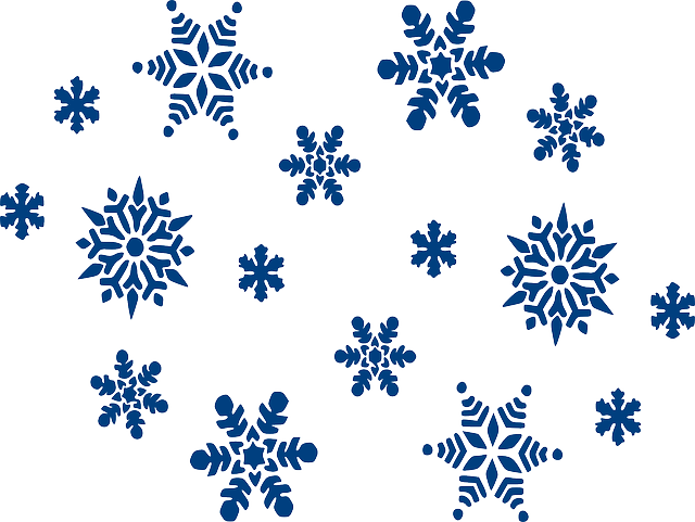 Snowflakes-304522 - Blue Snowflakes Clipart (640x481), Png Download