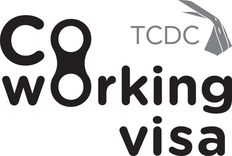 Coworking Visa - Disabled Parking Only Sign (795x534), Png Download