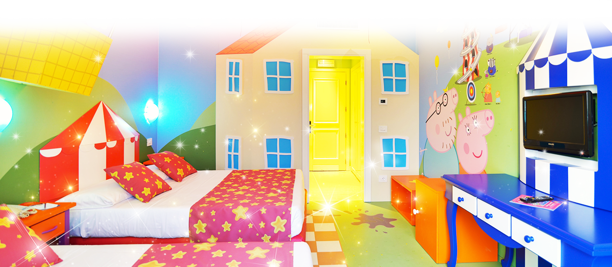 Peppa Pig Theme Room New - Gardaland Peppa Pig (1260x550), Png Download