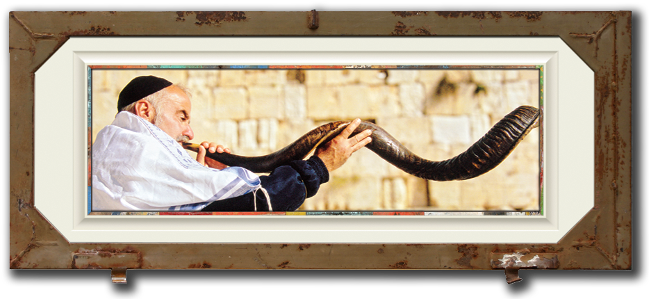 Portrait Of Man Blowing The Shofar In Jerusalem, Israel - Sitting (945x437), Png Download