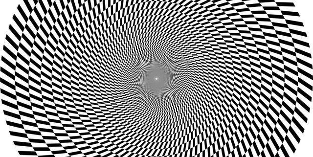 Transparent Photography Illusion - Optical Illusion (640x321), Png Download
