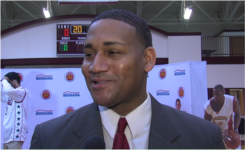 Ves Basketball Coach Curtis Staples To Step Down After - Virginia Episcopal School (986x555), Png Download